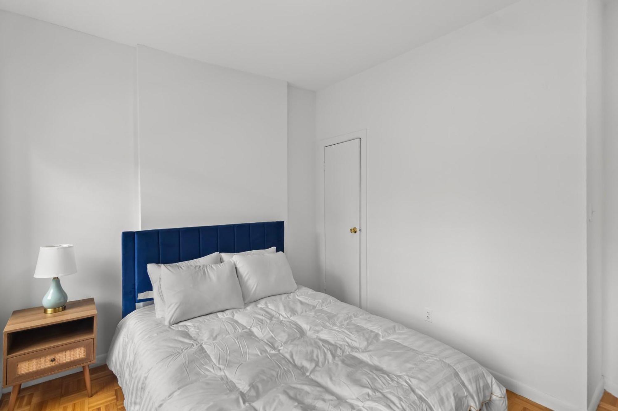 89-3fs Newly Furnished 2br 1bath Ues Apartment *
